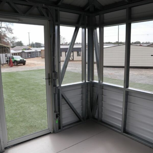 Screen Room 10x10 (preowned) - Image 7